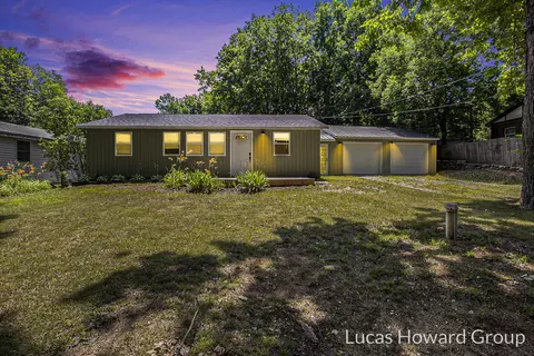 12454 Corstal Dr, Sand Lake, MI 49343
