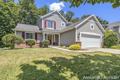 3611 Running Brook Dr SE, Kentwood, MI 49512