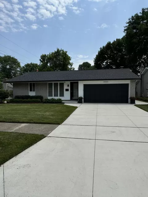 35929 Middleboro St, Livonia, MI 48154