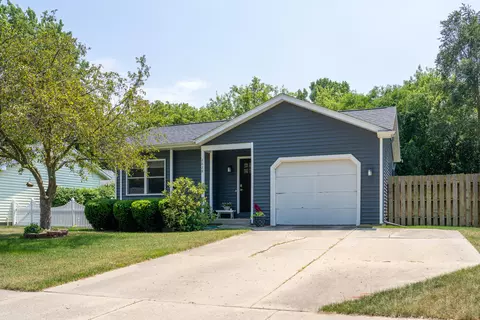 2828 Beechridge Dr, Hudsonville, MI 49426