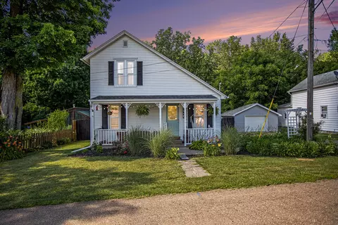 330 W Mill St, Athens, MI 49011
