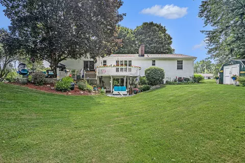 7075 Bouman Dr, Middleville, MI 49333