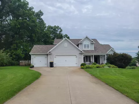 25900 Stone Bridge Ave, Mattawan, MI 49071