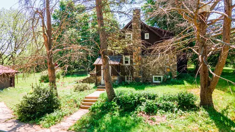 660 Grovenburg Rd, Mason, MI 48854