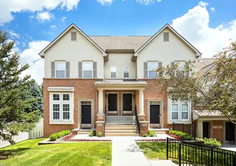 22234 Abbey Ln, Dearborn, MI 48124