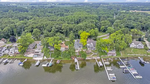 View/Area - 325 Highland Dr, Jackson, MI 49201 photo 2 of 7