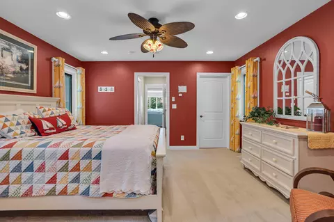Bedroom - 325 Highland Dr, Jackson, MI 49201 photo 1 of 14