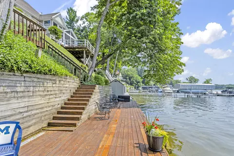 Exterior - 325 Highland Dr, Jackson, MI 49201 photo 14 of 19