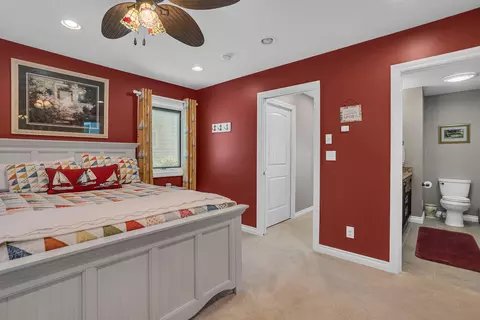 Bedroom - 325 Highland Dr, Jackson, MI 49201 photo 3 of 14