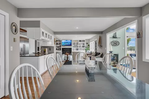 Dining - 325 Highland Dr, Jackson, MI 49201 photo 1 of 3