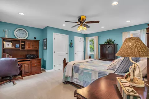 Bedroom - 325 Highland Dr, Jackson, MI 49201 photo 11 of 14