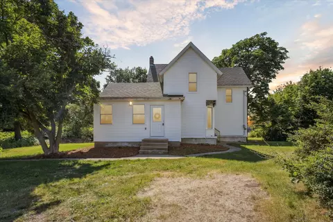 10612 S Parker Rd, Delton, MI 49046