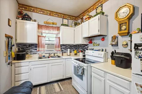 Kitchen - 216 Sunset Blvd, Crystal, MI 48818 photo 7 of 7