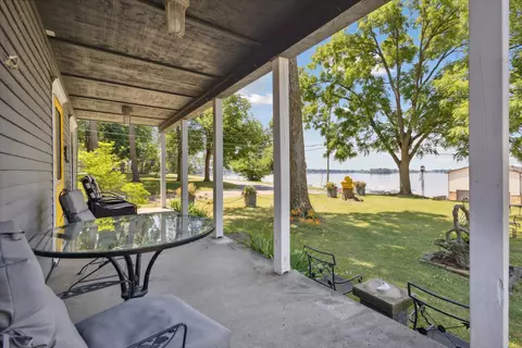 Exterior - 216 Sunset Blvd, Crystal, MI 48818 photo 5 of 11