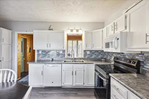 Kitchen - 216 Sunset Blvd, Crystal, MI 48818 photo 2 of 7