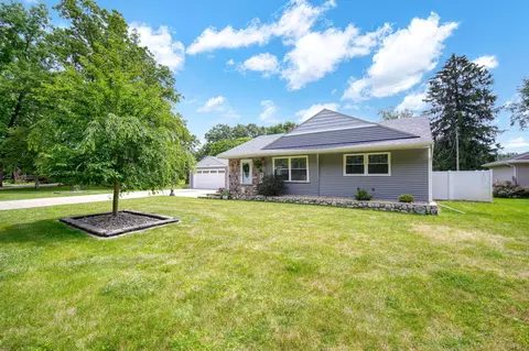 2729 Vrooman Rd, Jackson, MI 49201 photo 2