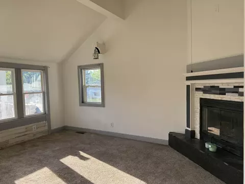 1049 Lowell Avenue Ave, Jackson, MI 49202 photo 5