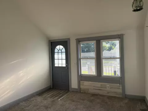 1049 Lowell Avenue Ave, Jackson, MI 49202 photo 6