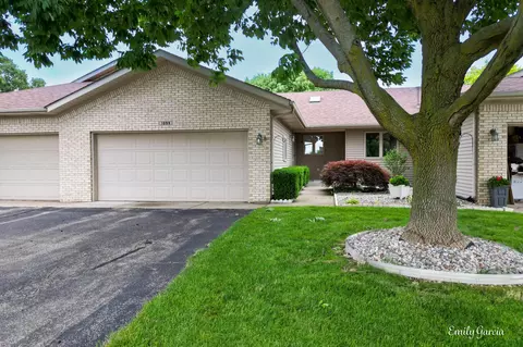 1099 Amber Ridge Dr SW #15, Byron Center, MI 49315