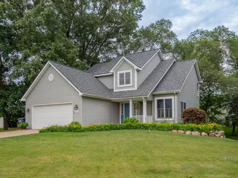 8130 Keweenaw St, Kalamazoo, MI 49009