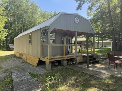 5438 Highland Dr, Mecosta, MI 49332