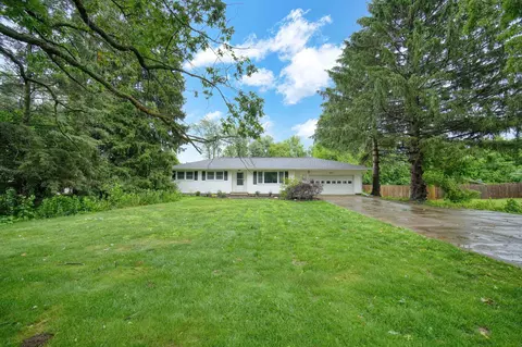 2517 S Parma Rd, Parma, MI 49269
