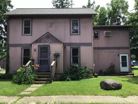 307 Arthur St, Albion, MI 49224