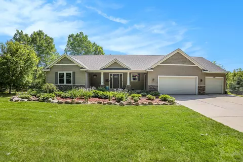 6480 Tiffany Ave NE, Rockford, MI 49341