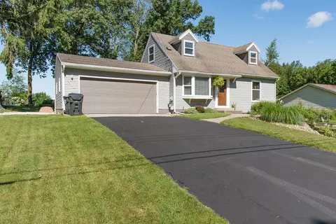 2552 Wildemere St, Kalamazoo, MI 49009