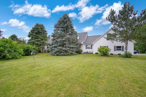 20568 Waldo Rd, Chelsea, MI 48118
