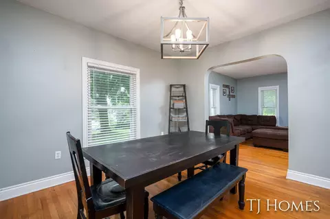 932 James St, Belding, MI 48809 photo 3