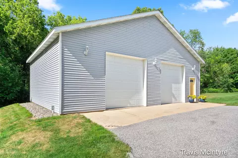 5805 Conklin Rd, Lowell, MI 49331 photo 2