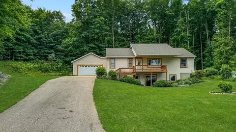 5225 W Geers Rd, Mcbain, MI 49657