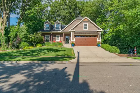 1022 S Despelder St, Grand Haven, MI 49417