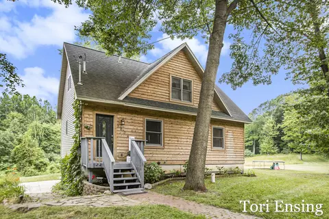 9634 Amsden Rd, Fenwick, MI 48834 photo 4