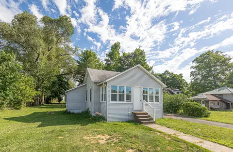 143 State St, Bronson, MI 49028