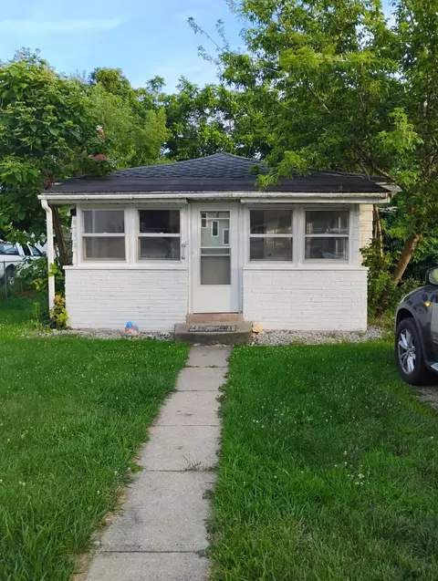 605 E Golf Ave, Jackson, MI 49203