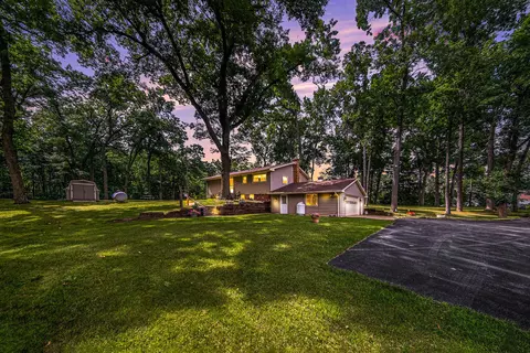 14031 Harper Rd, Cement City, MI 49233