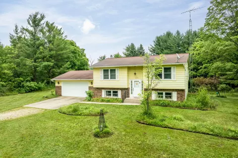 16270 220th Ave, Big Rapids, MI 49307