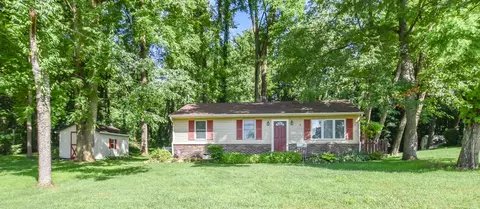 5592 Paradise Dr, Reading, MI 49274