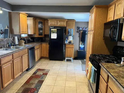 708 E Chicago Rd, Coldwater, MI 49036 photo 2