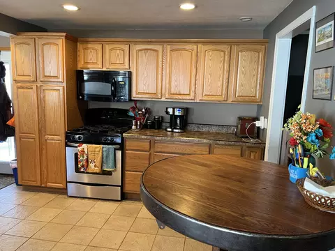 708 E Chicago Rd, Coldwater, MI 49036 photo 4