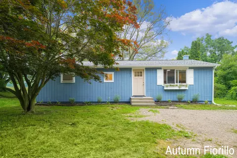 602 Kaiser Rd, Hastings, MI 49058