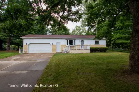 2361 Post Dr NE, Belmont, MI 49306