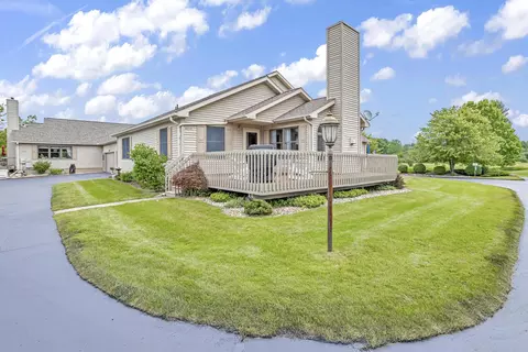 4233 Fairway Ln, Jackson, MI 49201 photo 2