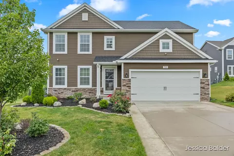 755 Sun Stone Dr SW, Byron Center, MI 49315