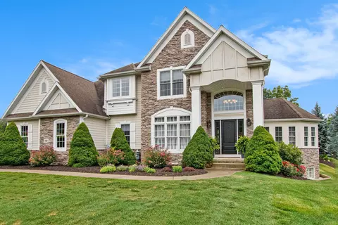 310 River Run Dr, St. Joseph, MI 49085