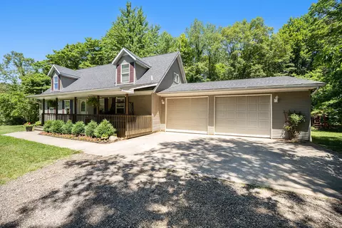 11803 Hoffman Rd, Three Rivers, MI 49093
