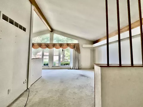 1818 Mcphail St, Flint, MI 48503 photo 8