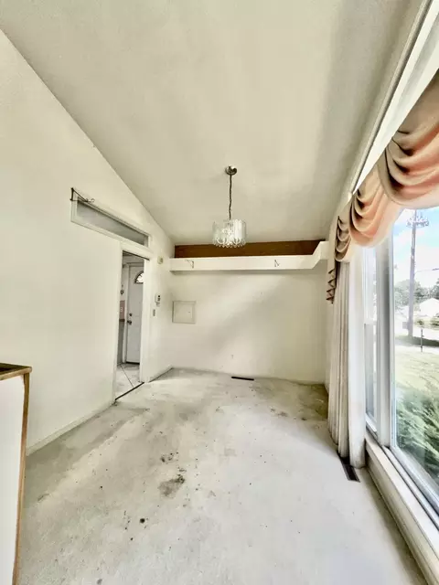 1818 Mcphail St, Flint, MI 48503 photo 15